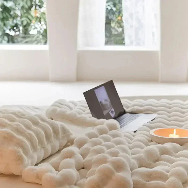 Faux Fur Throw Blanket Plush Soft Warm Decorative Blanket
